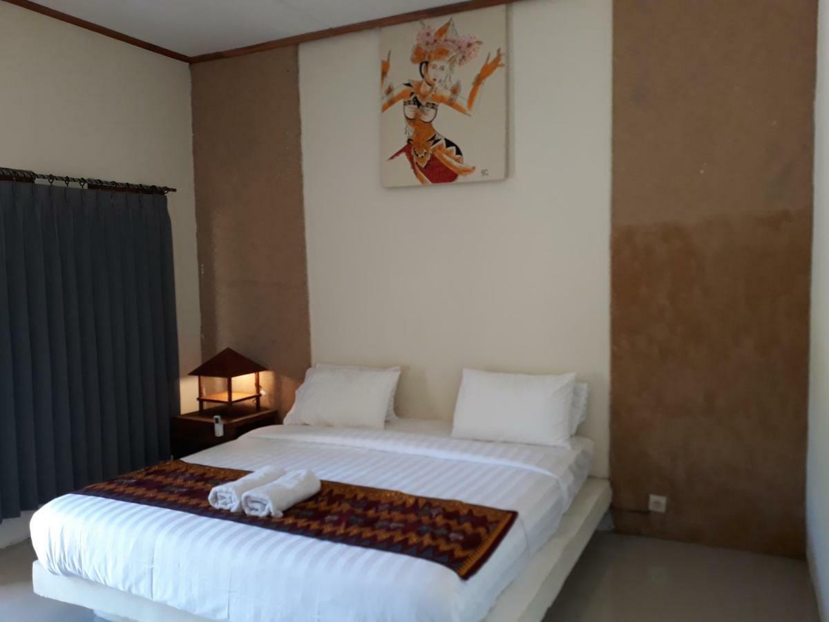 Village Corner Homestay Kuta  Exterior photo